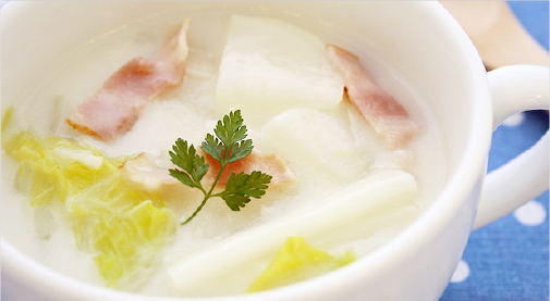 白野菜のジンジャークリームスープ