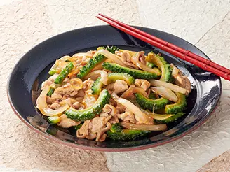 豚肉とゴーヤの炒め物