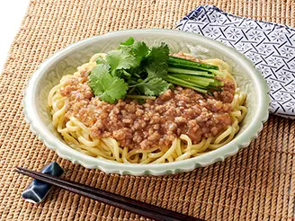 ジャージャー麺
