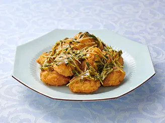 鶏唐揚げの豆苗甘酢あんかけ