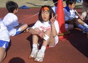 1年女子は伊東さんが6分43秒（昨年度ランク7位）の好タイムで独走Ｖ。	