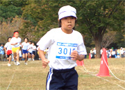 3年男子は森くんが連覇。タイムの出ないコースで7分18秒(昨年度1位)は別格のタイム!