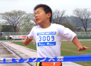 3年男子は寺田くんが連覇。タイムも7分31秒（昨年度ランク6位）と破格。