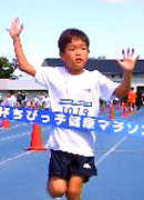 1年男子は近野くんが6分17秒（昨年度5位）でフィニッシュ！この早い時期で文句無しの好タイム。