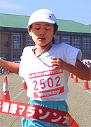 2年女子は工藤さんが6分24秒の好タイムで制した。
