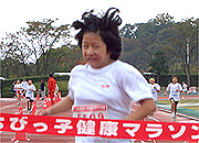 5年女子は芳田さんが11分45秒(昨年度13位)の好タイムで独走Ⅴ。柔道も全国3位。将来試合時間も長くなるのでこのスピードとスタミナは大きな武器になると思います。