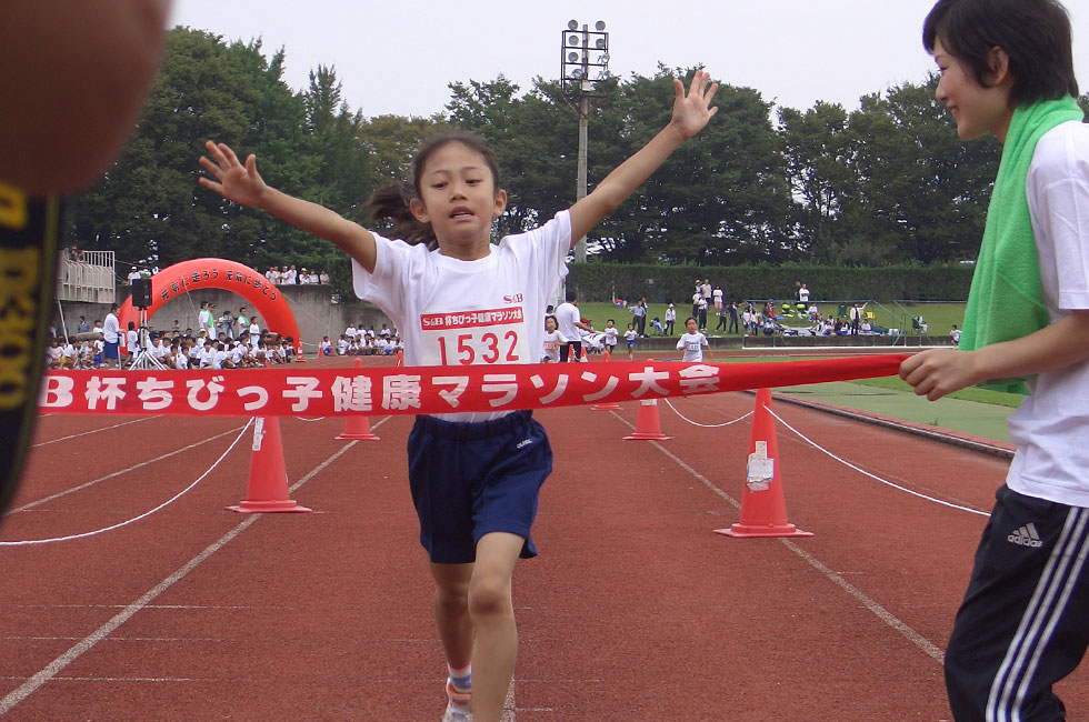 1年女子は山西さんが昨年度ランクトップを上回る6分06秒の破格のタイムで制した。