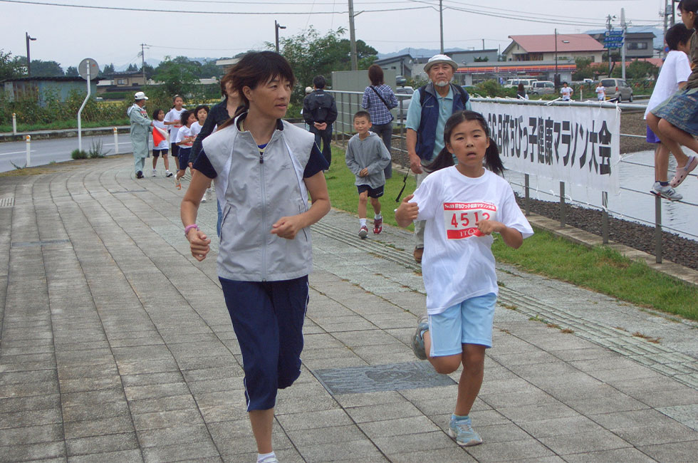 ゲストランナーの(旧姓)浅利純子さんがすべての競技で伴走してくれました。