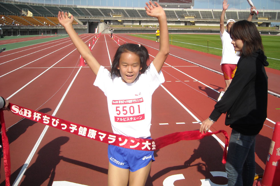 5年女子は宝田さんが10分56秒の快記録で3連覇。目指せ！富山の星！