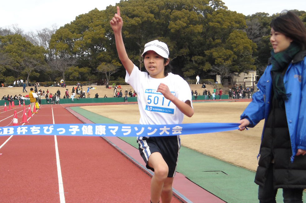 5年男子は森くんが一人旅の独走で5連覇。