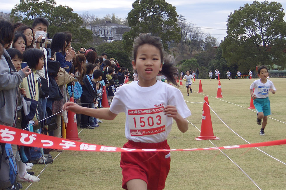 1年女子は松原さんが6分23秒の好タイムをマーク。