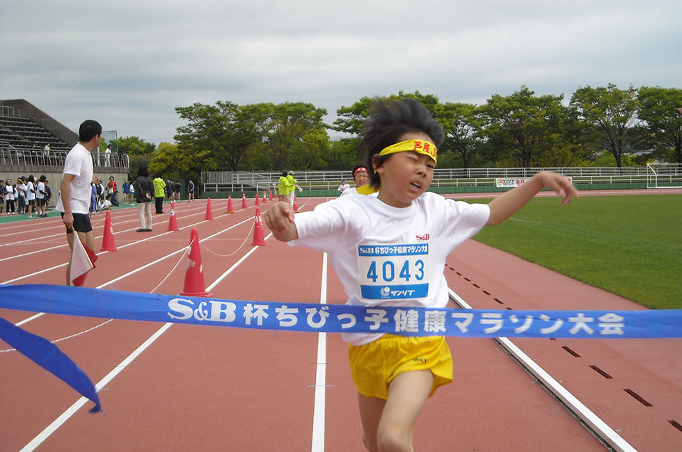 4年男子は中川くんが接戦を制した。