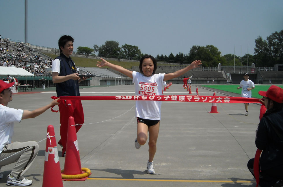 5年女子は工藤さんが急成長。昨年より25秒の好タイムを短縮する7分03秒の好タイムで独走Ⅴ。