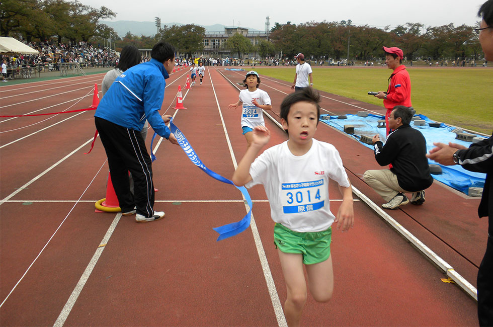 3年男子は衛藤くんが発田くんとの接戦を制した。3位、4位も接戦だった。