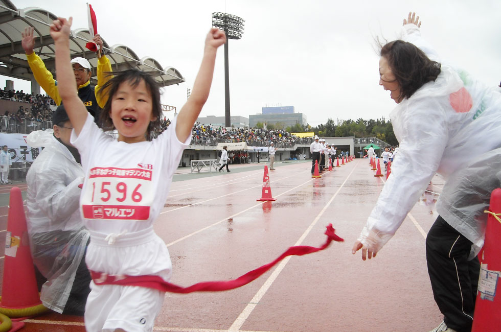 1年女子は髙橋さんが独走で6分09秒の快記録をマーク。