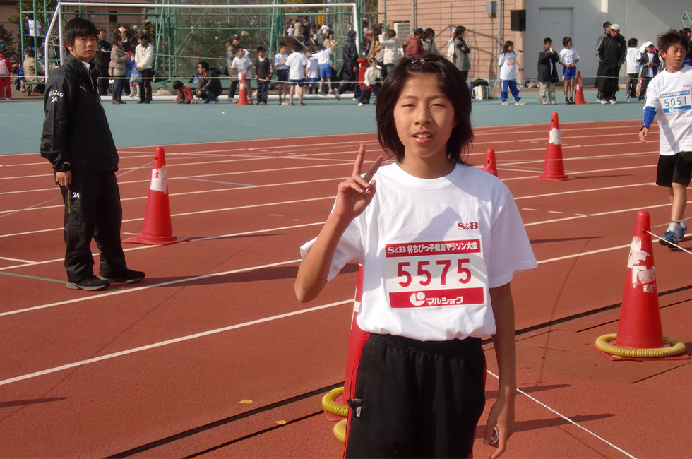 5年女子は小川さんが2連覇。ゴール後も息も上がらず元気いっぱい！