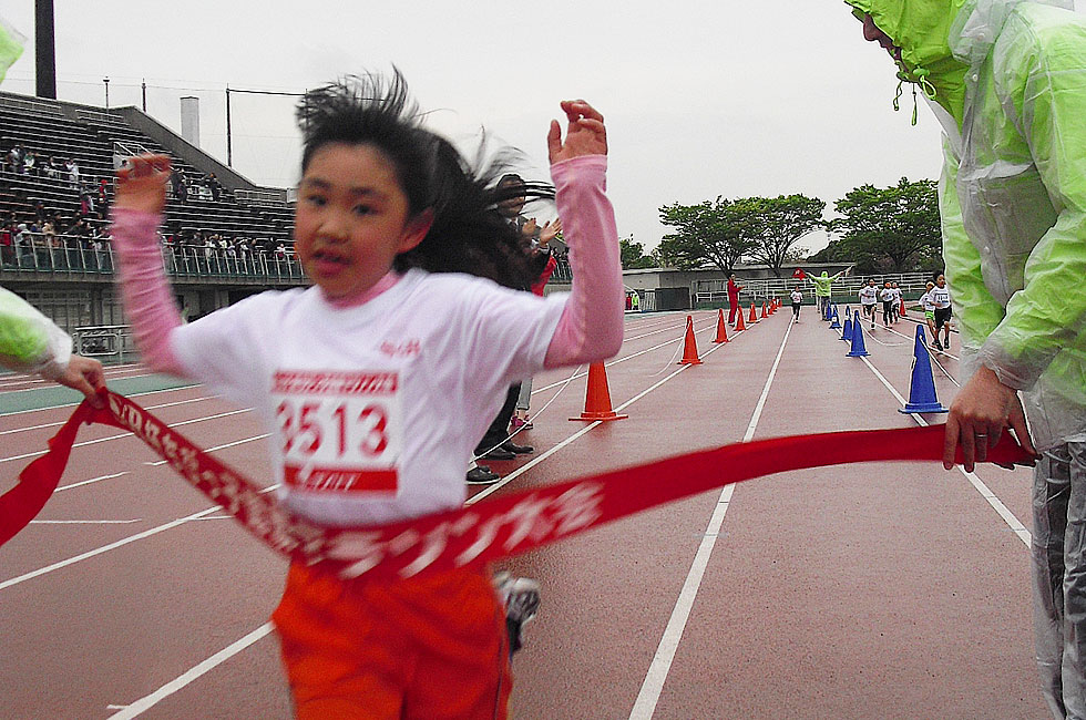 3年女子は別當さんが8分9秒で3連覇。