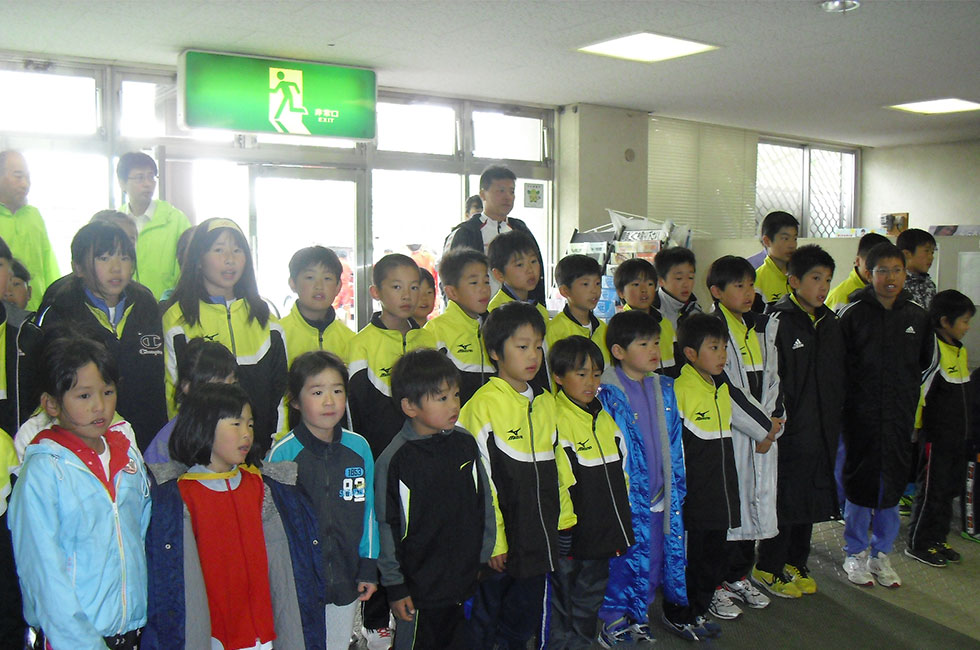 大会終了後、挨拶に来てくれたチームもありました。	