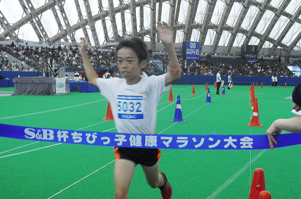 5年男子は片山くんが10分46秒で初優勝。