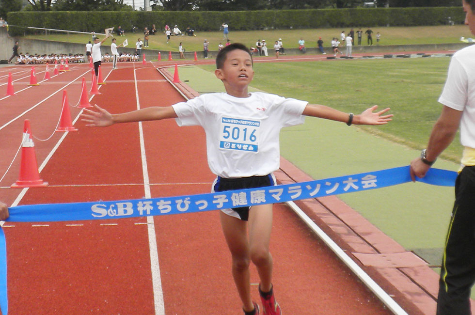 5年男子は古橋くんが4連覇、さらに10分29秒で群馬大会記録を更新。