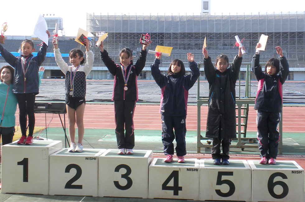 3年女子は吉村さんが初優勝。
