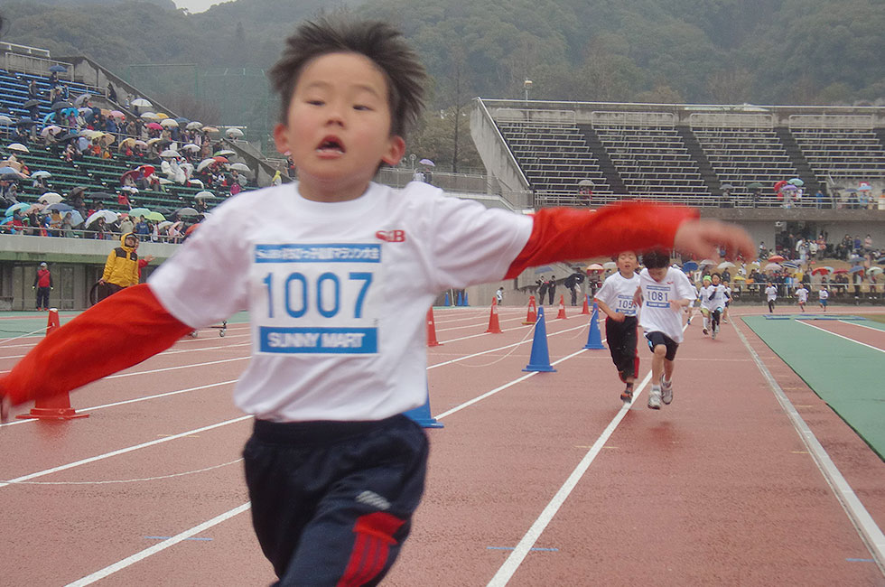 1年男子は池くんが6分15秒で優勝。