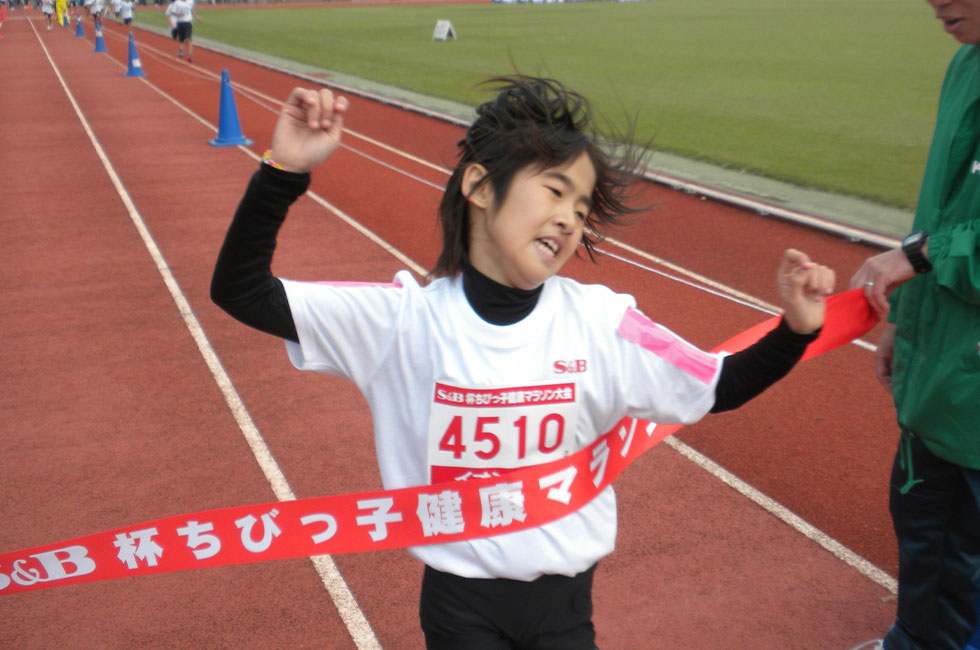 4年女子は金城野風さんが初優勝。