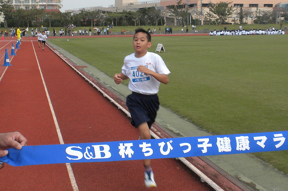4年男子は下地くんが初の栄冠。