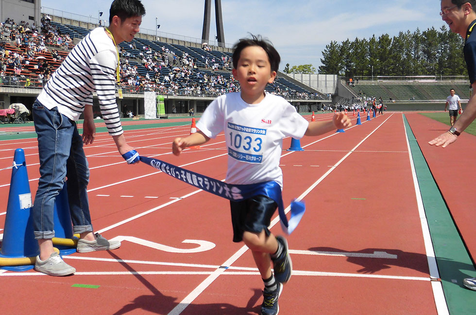 １年男子は別府くんが石川大会新記録で優勝。