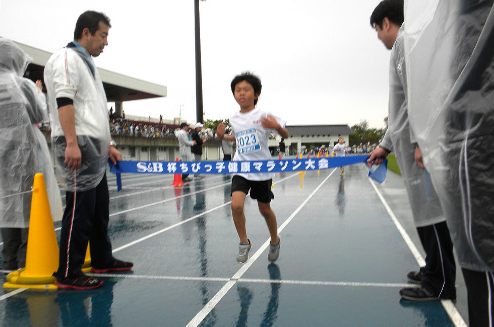 2年男子は氏田くんが好記録で優勝