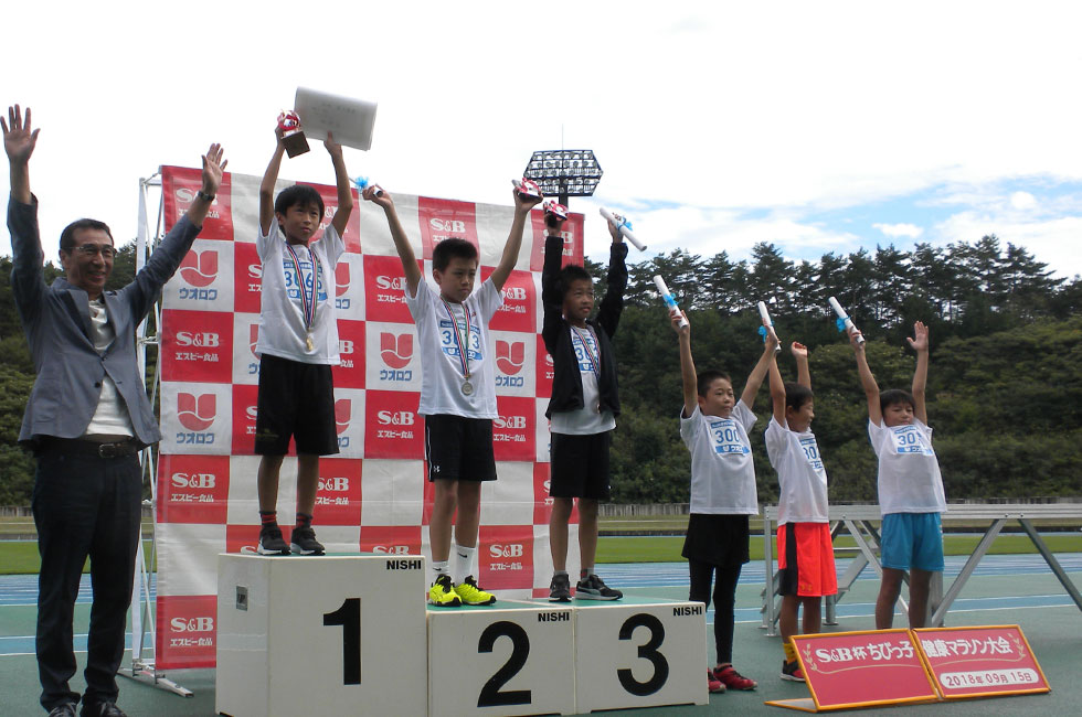 3年男子は石本くんが優勝。2位は村山くん、3位は小池くんでした。