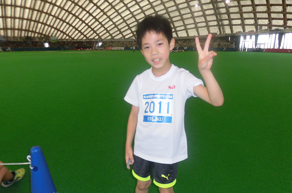 2年男子は金くんが5分54秒の好記録で優勝。