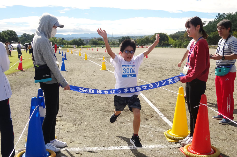 3年男子は大坪くんが連覇を達成。
