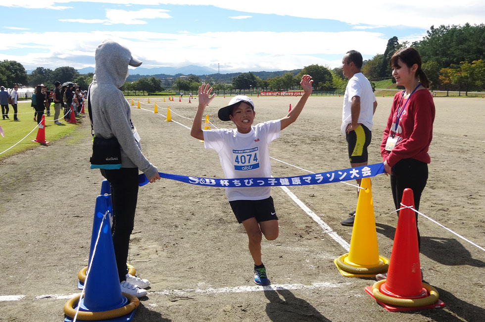 4年男子は堺井くんが大差で初の栄冠