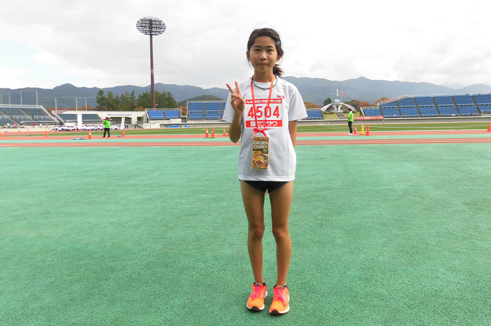 4年女子は小野さんが7分38秒の好記録で初優勝。