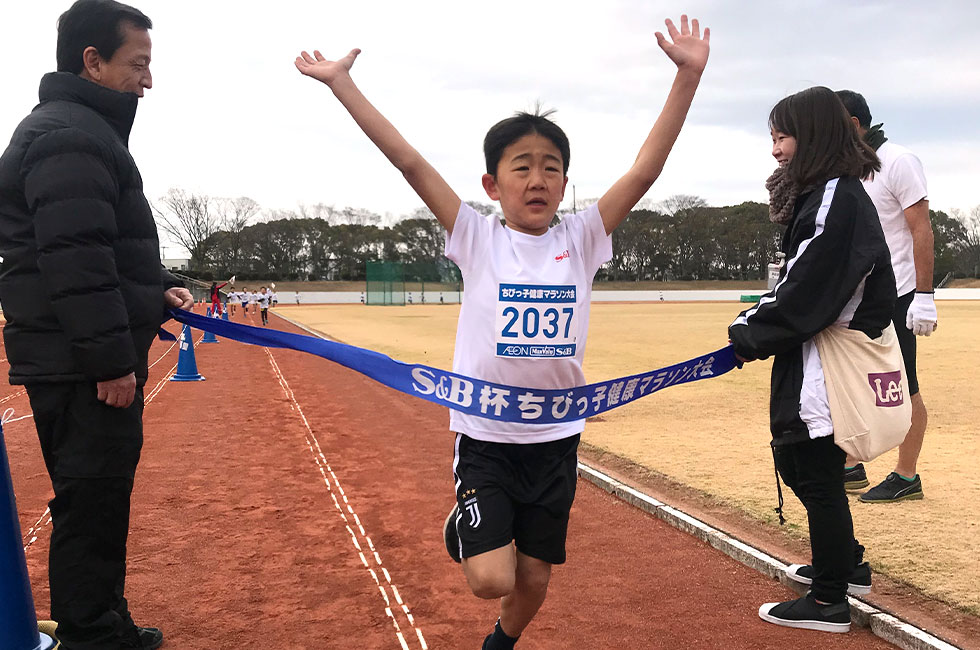 2年男子は雨宮くんが好記録で優勝。