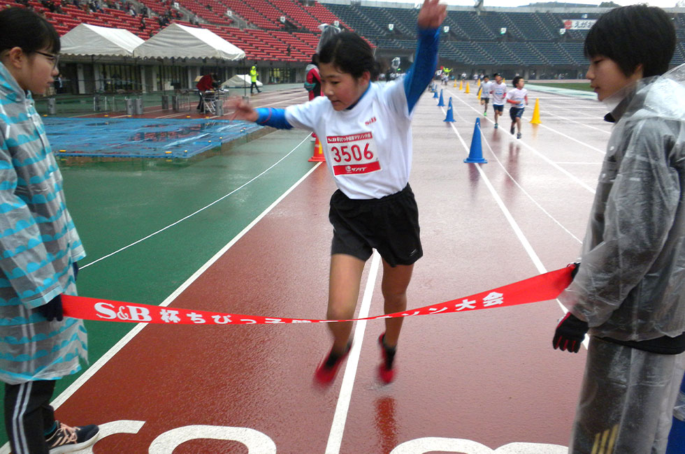 3年女子は木下さんが好記録で連覇。
