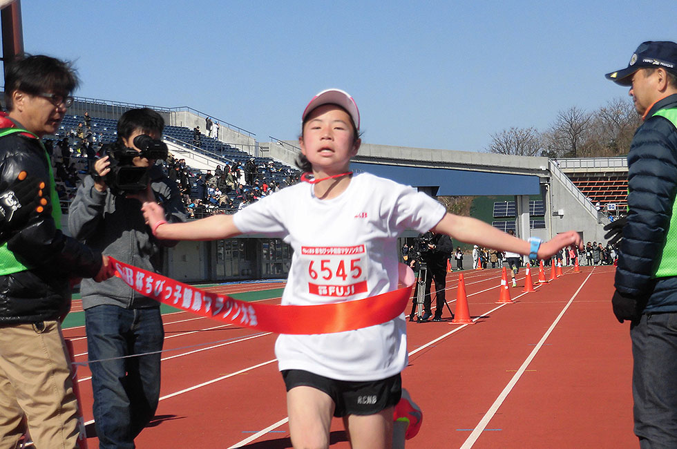 6年女子は瀬野さんが愛媛大会タイ記録で3連覇達成。