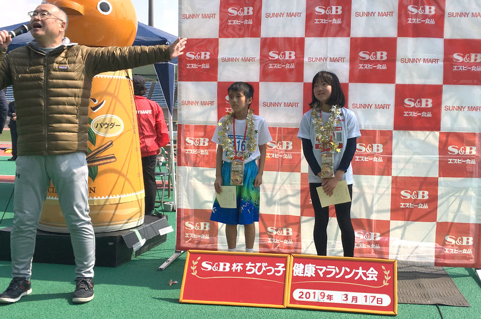 4年男子は高松くん、女子は森本さんが共に初優勝。