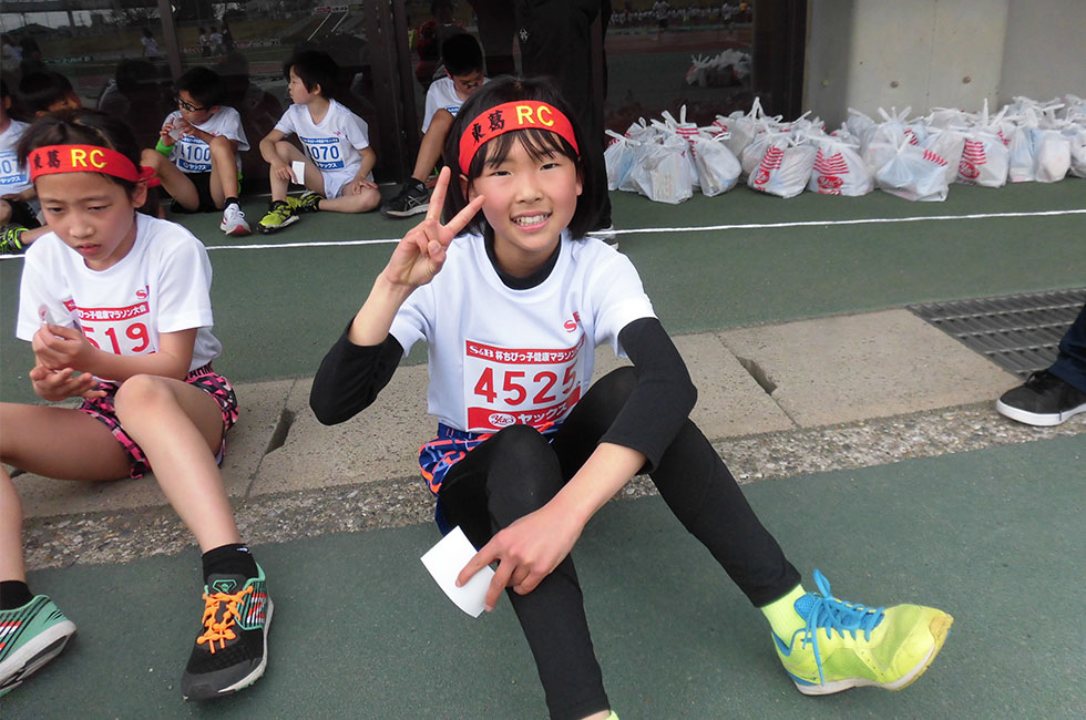 4年女子は米本さんが7分20秒の好記録で初優勝。