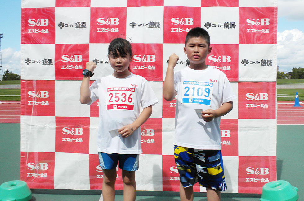 2年男子は渡辺くん連覇を達成。女子は松谷さんが優勝。