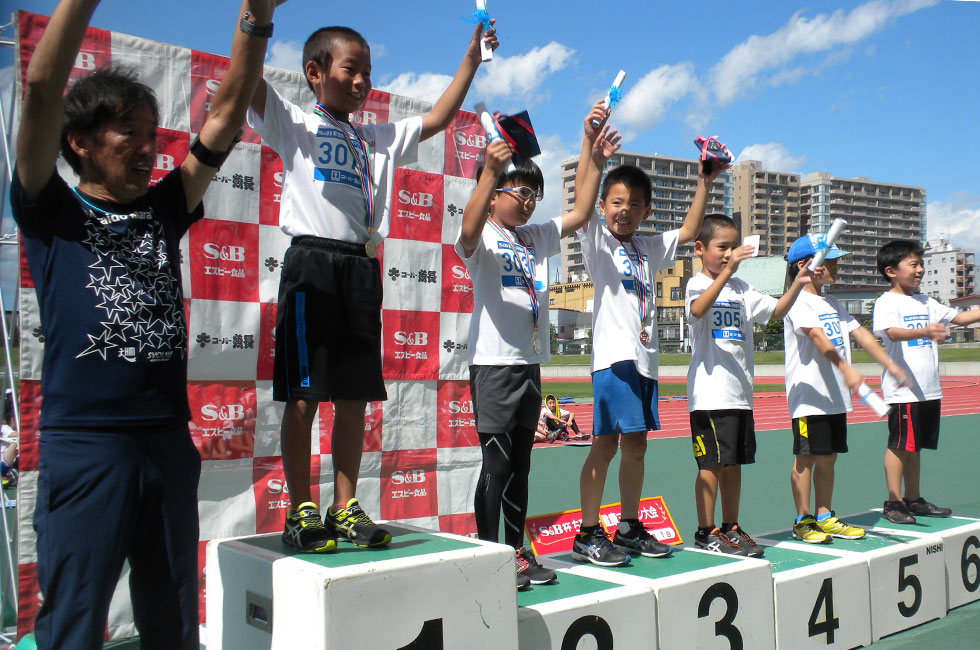 3年男子は斉藤くんが初優勝。2位は小園くん、3位山本くんでした。