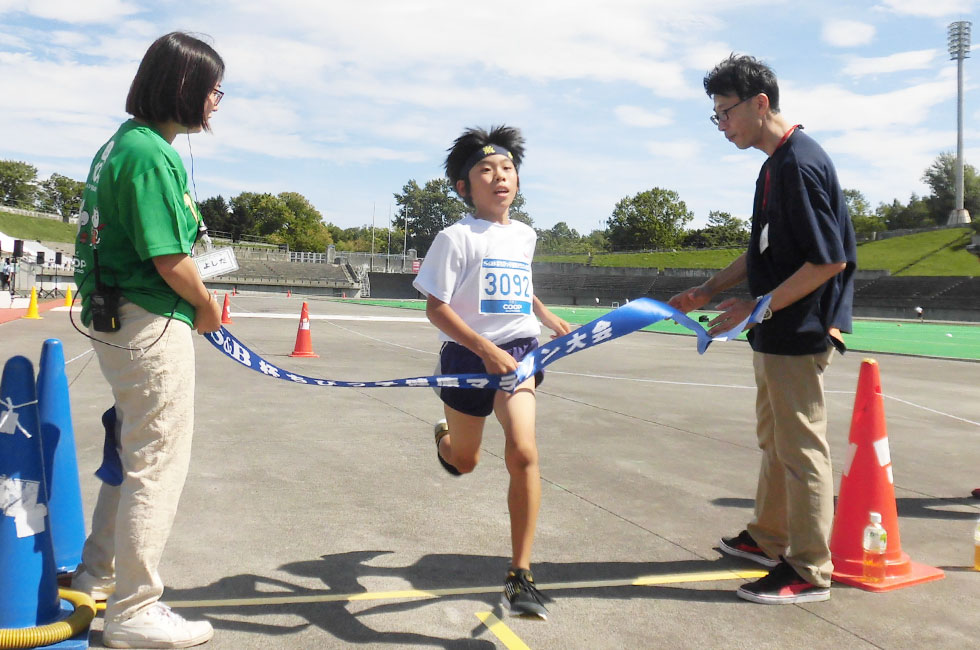 3年男子は馬場くんが7分26秒の好記録で優勝。