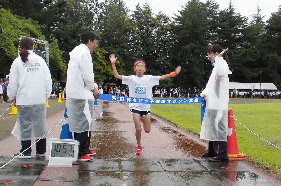 4年男子は五十嵐くんが見事4連覇を達成。