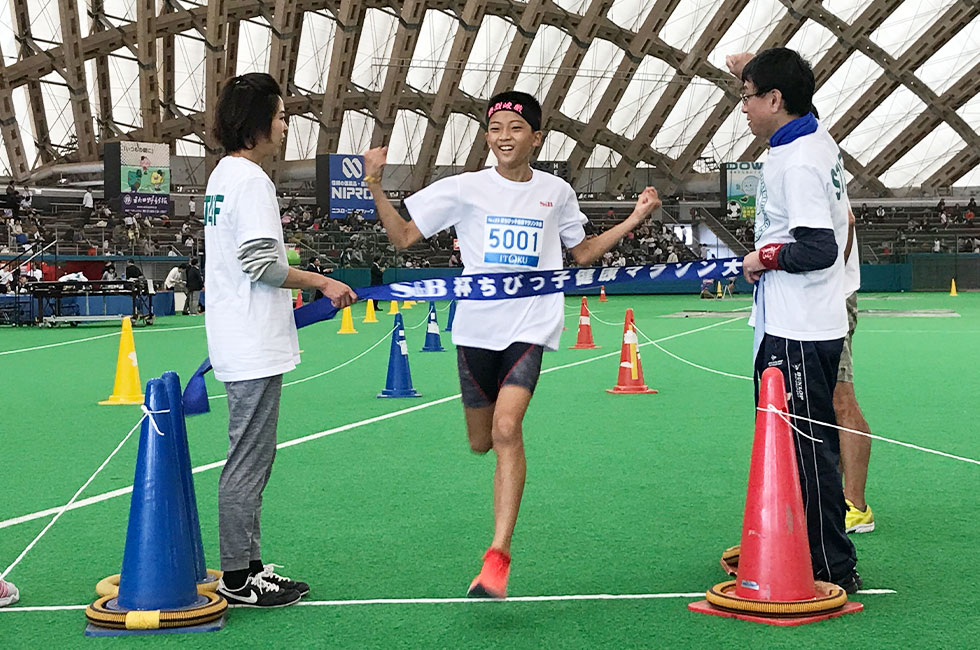 5年男子は高橋くんが秋田大会新記録で4連覇達成。