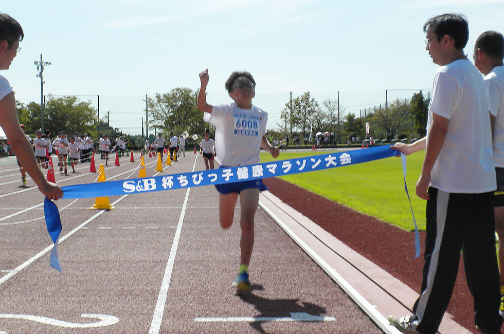 6年男子は大竹くんが終始トップを守り優勝。