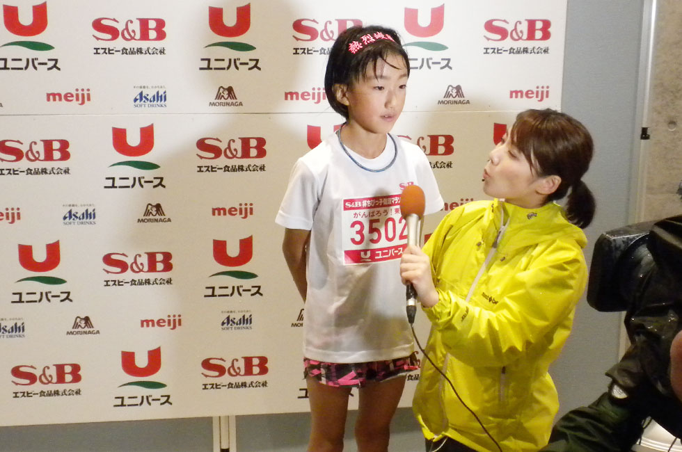 3年女子は高橋さんが好記録で優勝。