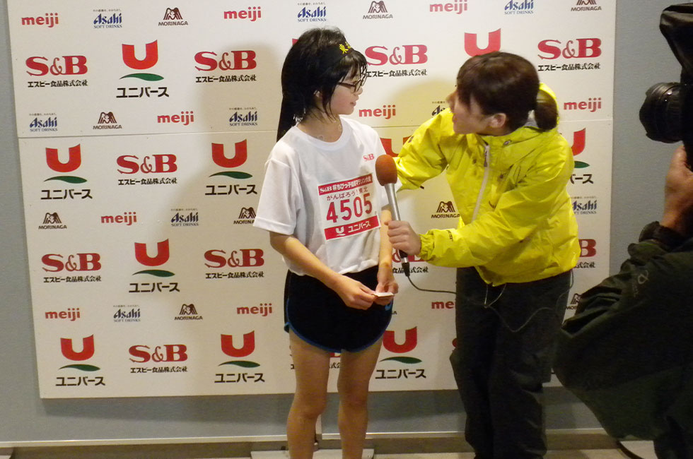 4年女子は尾ヶ瀬さん好記録で3連覇。