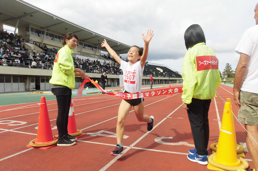 5年女子は川本さんが12分31秒で2度目の優勝。