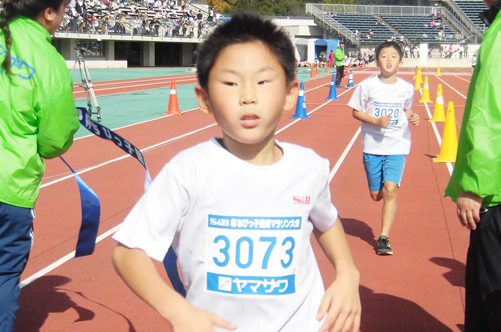 3年男子は渡辺くんが山形大会新記録で優勝。
